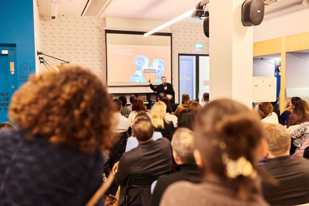 Frederic Dumonal en Conférence On Future x SPACES sur la transformation IA des entreprises